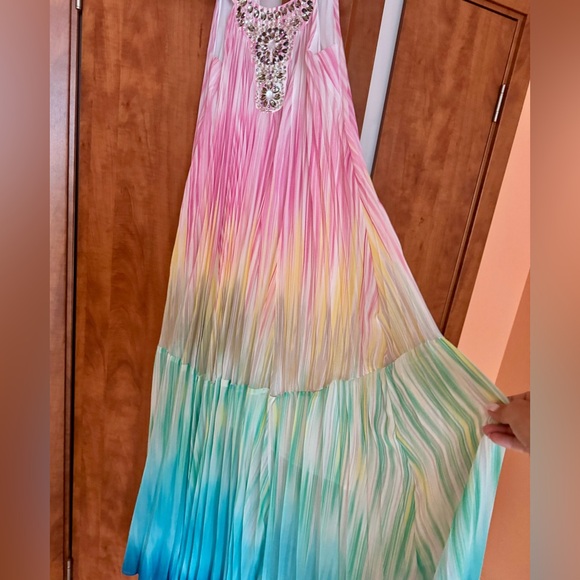 BCBGMAXAZRIA
Rhinestone Collar
Multi Color Maxi Dress - Picture 4 of 8